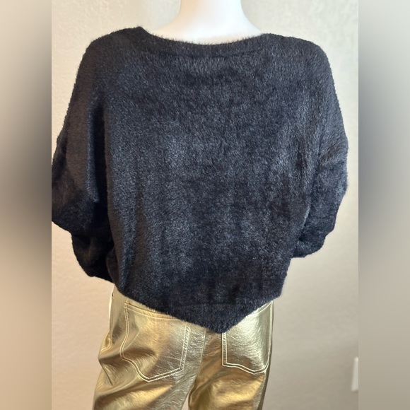 C&V Chelsea & Violet V-Neck Eyelash Sweater - Picture 6 of 8